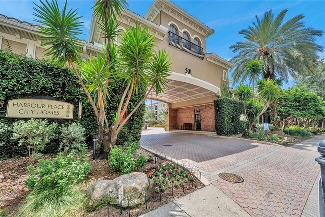 property at 501 Knights Run Ave