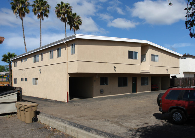 310 Mathilda Dr in Goleta, CA - Foto de edificio - Building Photo