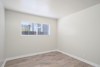 Kingston Place Apartments in Walnut Creek, CA - Foto de edificio - Interior Photo