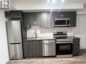 1010 Sandy Beach Rd in Pickering, ON - Building Photo - Building Photo