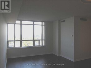 8-2518 Hillcrest Ave in Toronto, ON - Building Photo - Building Photo
