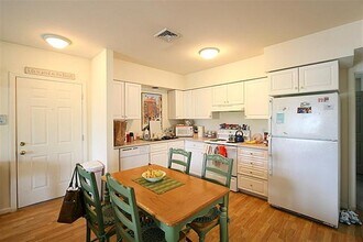 11 Kent Ct, Unit 1 in Somerville, MA - Foto de edificio - Building Photo