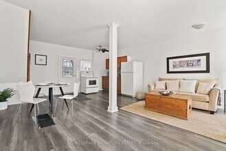 1039 Dunbarton Rd in Pickering, ON - Building Photo - Building Photo