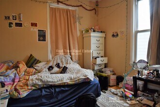 216 Freeman St, Unit 4-bed 2-bath in Brookline, MA - Foto de edificio - Building Photo