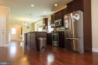 415 Dearnley St in Philadelphia, PA - Building Photo - Building Photo