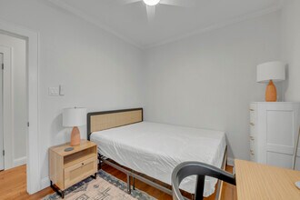 2712 E 22nd St in Austin, TX - Building Photo - Building Photo