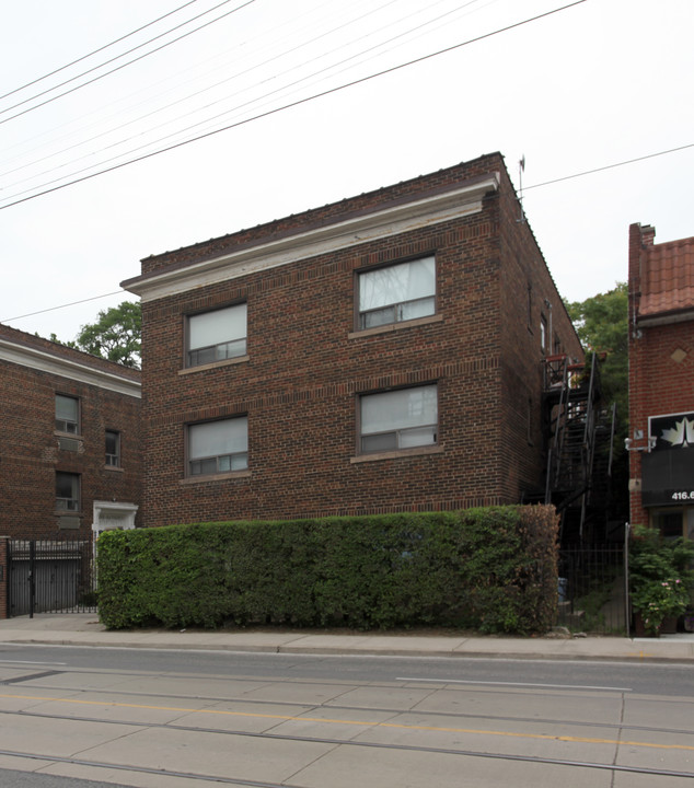 1379 Bathurst St in Toronto, ON - Building Photo