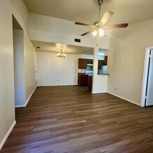 2114 Redwing Way in Round Rock, TX - Building Photo - Building Photo