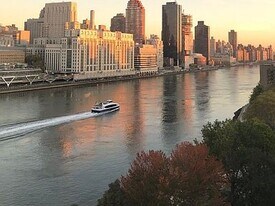 455 Main St, Unit 15E in New York, NY - Building Photo