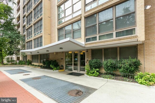 1260 21st St NW in Washington, DC - Building Photo - Building Photo