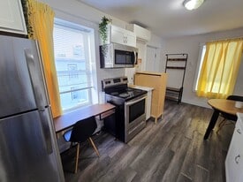 28 Cliff St in Saint John, NB - Building Photo