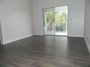 709 Secret Harbor Ln in Lake Mary, FL - Building Photo - Building Photo