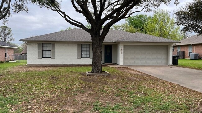 property at 1510 Woodside Ln E