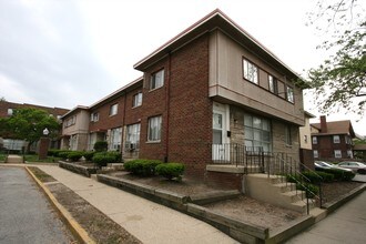 Harrison Park Townhomes in Hammond, IN - Foto de edificio - Building Photo