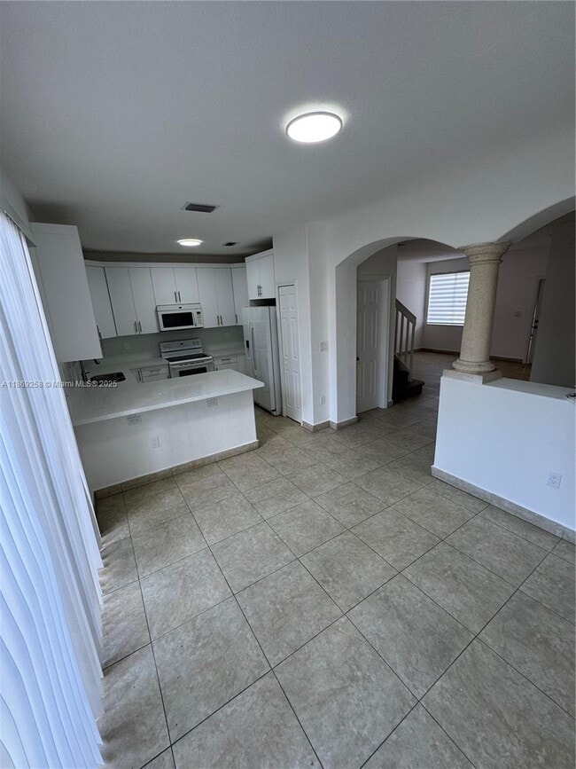 2523 SE 15th Pl in Homestead, FL - Building Photo - Building Photo