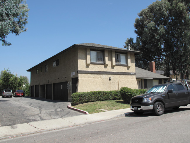 2401 Nadine St in West Covina, CA - Building Photo - Building Photo