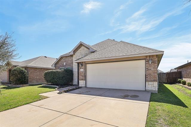 5717 Talons Crest Cir in Fort Worth, TX - Building Photo - Building Photo