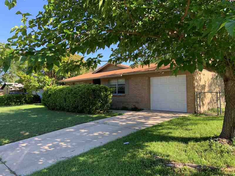 1516 Leader Dr in Killeen, TX - Building Photo