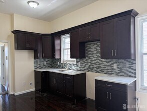 2309 John F. Kennedy Blvd in Jersey City, NJ - Building Photo - Building Photo