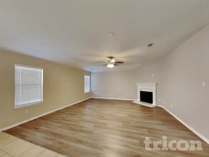 408 Foliage Cir in Red Oak, TX - Building Photo - Building Photo