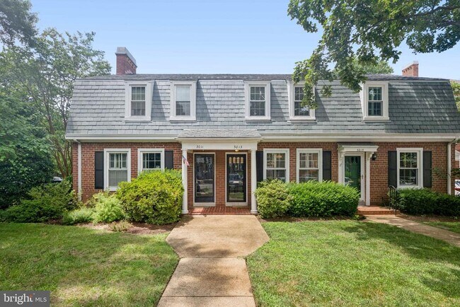 property at 3013 S Columbus St