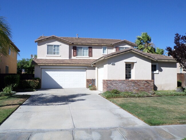 38084 Pine Creek Pl
