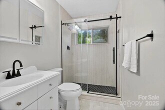 2501 Thornton Rd in Charlotte, NC - Building Photo - Building Photo