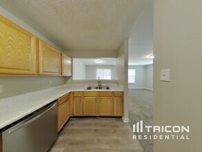 5962 Redcliff N Ln in Plainfield, IN - Building Photo - Building Photo