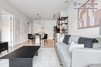 360 H St NW in Washington, DC - Building Photo - Building Photo