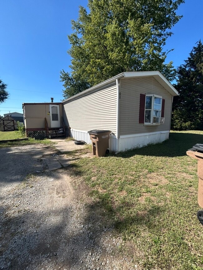 property at 1900 Harper Dr