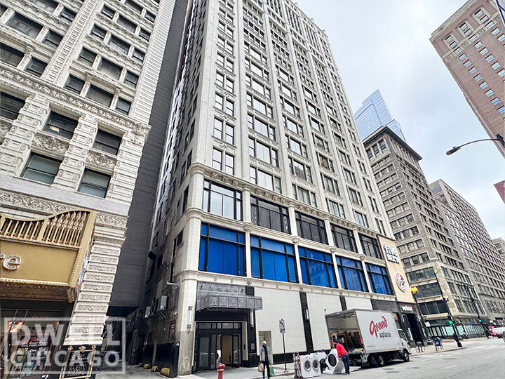 8 W Monroe St, Unit 700 in Chicago, IL - Building Photo