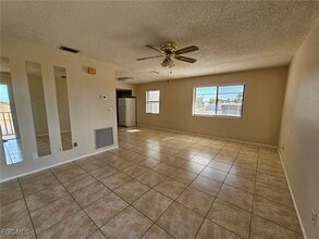 1221 SE 46th Ln in Cape Coral, FL - Building Photo - Building Photo