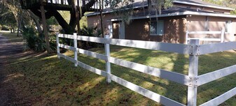 1755 Curryville Rd in Chuluota, FL - Building Photo