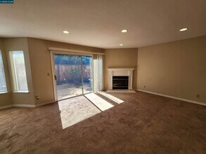 617 S Blackbrush Ln in San Ramon, CA - Building Photo - Building Photo