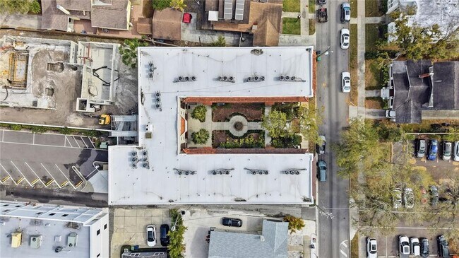 2117 W Dekle Ave in Tampa, FL - Building Photo - Building Photo