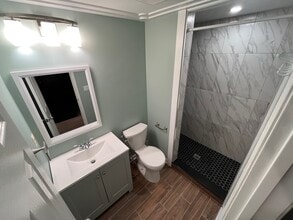 6572 Kelsey Point Cir in Alexandria, VA - Building Photo - Building Photo