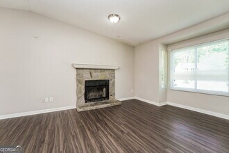 2098 Drake Ct in Lithonia, GA - Building Photo - Building Photo