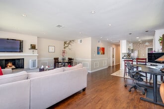 4098 West 137th Street in Hawthorne, CA - Building Photo - Building Photo