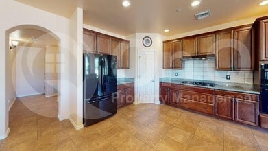9398 E Desert Milkweed Ct in Corona De Tucson, AZ - Building Photo - Building Photo