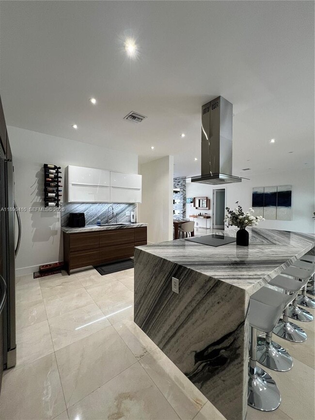 property at 16326 Mariposa Cir N