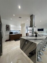 16326 Mariposa Cir N in Pembroke Pines, FL - Building Photo - Building Photo