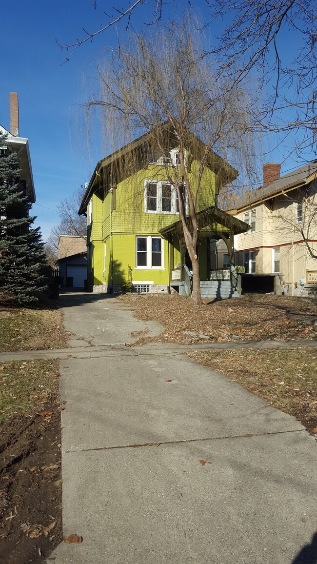 property at 4421 Floral Ave