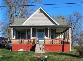 298 W US Highway 150 in Fredericksburg, IN - Building Photo