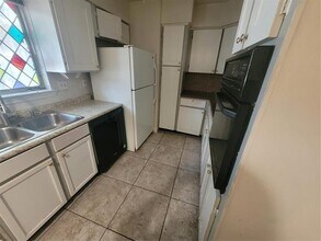 7708 Village Trail Dr in Dallas, TX - Building Photo - Building Photo