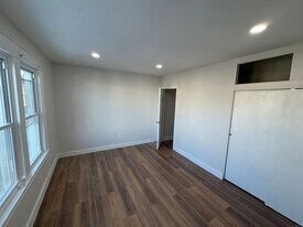 2054 E 14th St, Unit Fl 2 in Brooklyn, NY - Building Photo