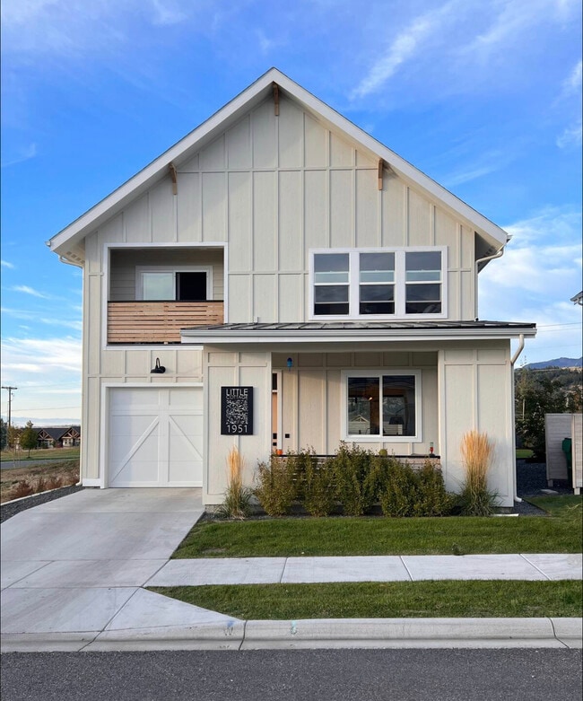property at 1951 Little Cottage Ln