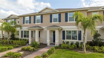 12032 Holystone St in Oakland, FL - Building Photo
