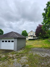 222 Washington St in Parker, PA - Building Photo - Building Photo