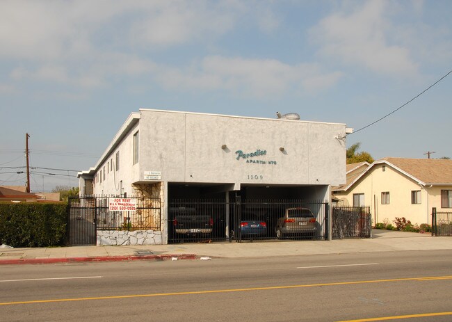 Paradise Apartments in Wilmington, CA - Building Photo - Building Photo