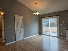 425 Dion Dr in Hubert, NC - Building Photo - Building Photo